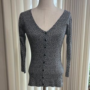 Charlotte Gray black  Leopard cotton lightweight knit V-Neck Button up cardigan